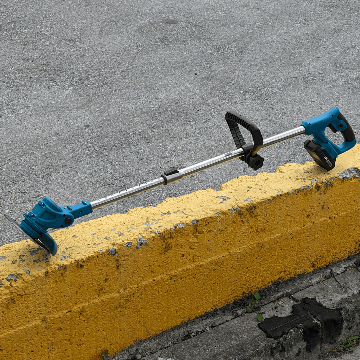 HANSON AKU TRIMER ZA TRAVU