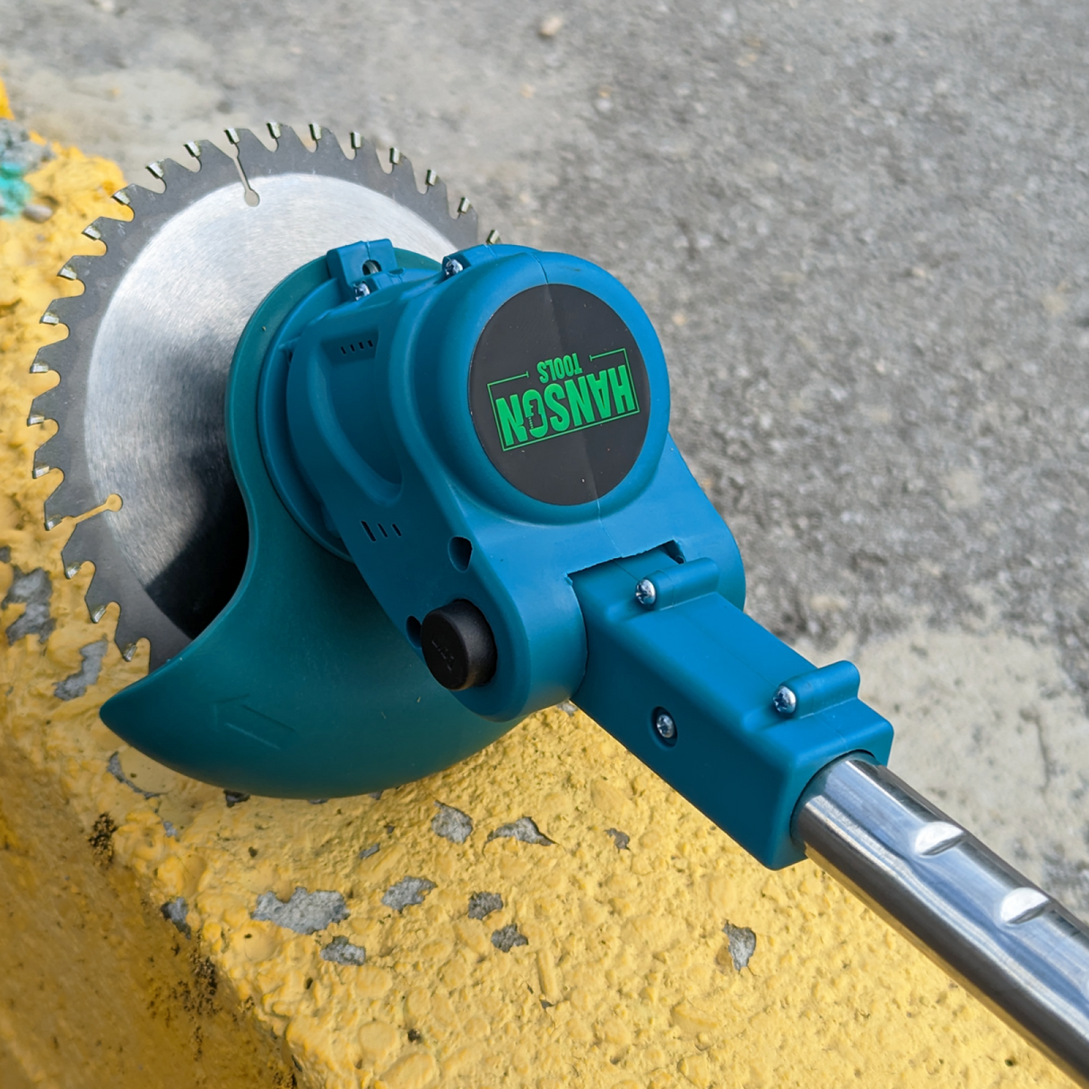 HANSON AKU TRIMER ZA TRAVU