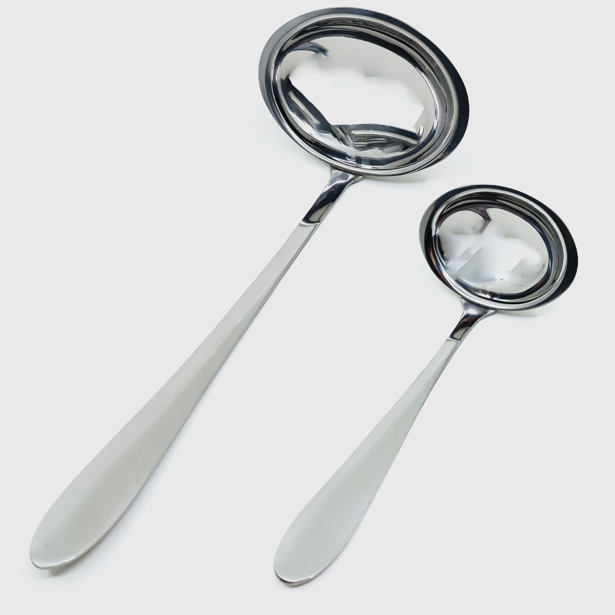 PRIBOR ZA JELO ZA 12 OSOBA - SET OD 72 DELA