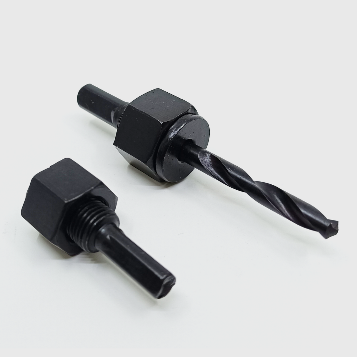 16-DELNI SET KRUNA ZA BUŠENJE DRVETA I PLASTIKE