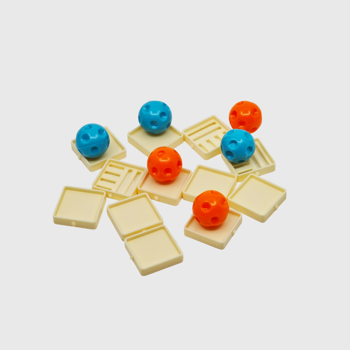 61-DELNI SET MAGNETNIH PLOČICA-BALL RUN